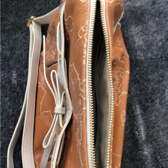 Alviero Martini Cognac and White Leather Adjustable Shoulder Bag - Picture 6 of 9